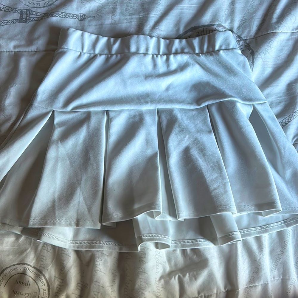white tennis skirt